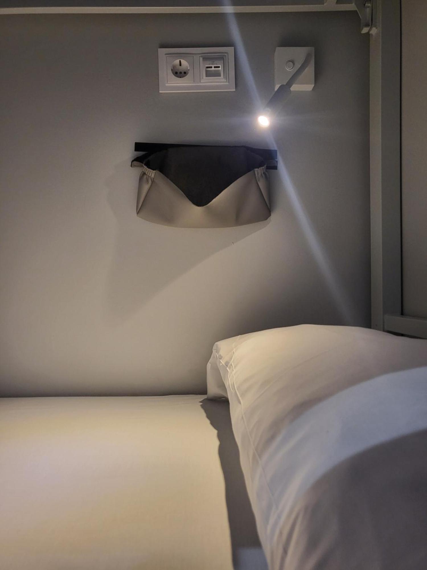 Acola Sport Hostel Понтеведра Екстериор снимка