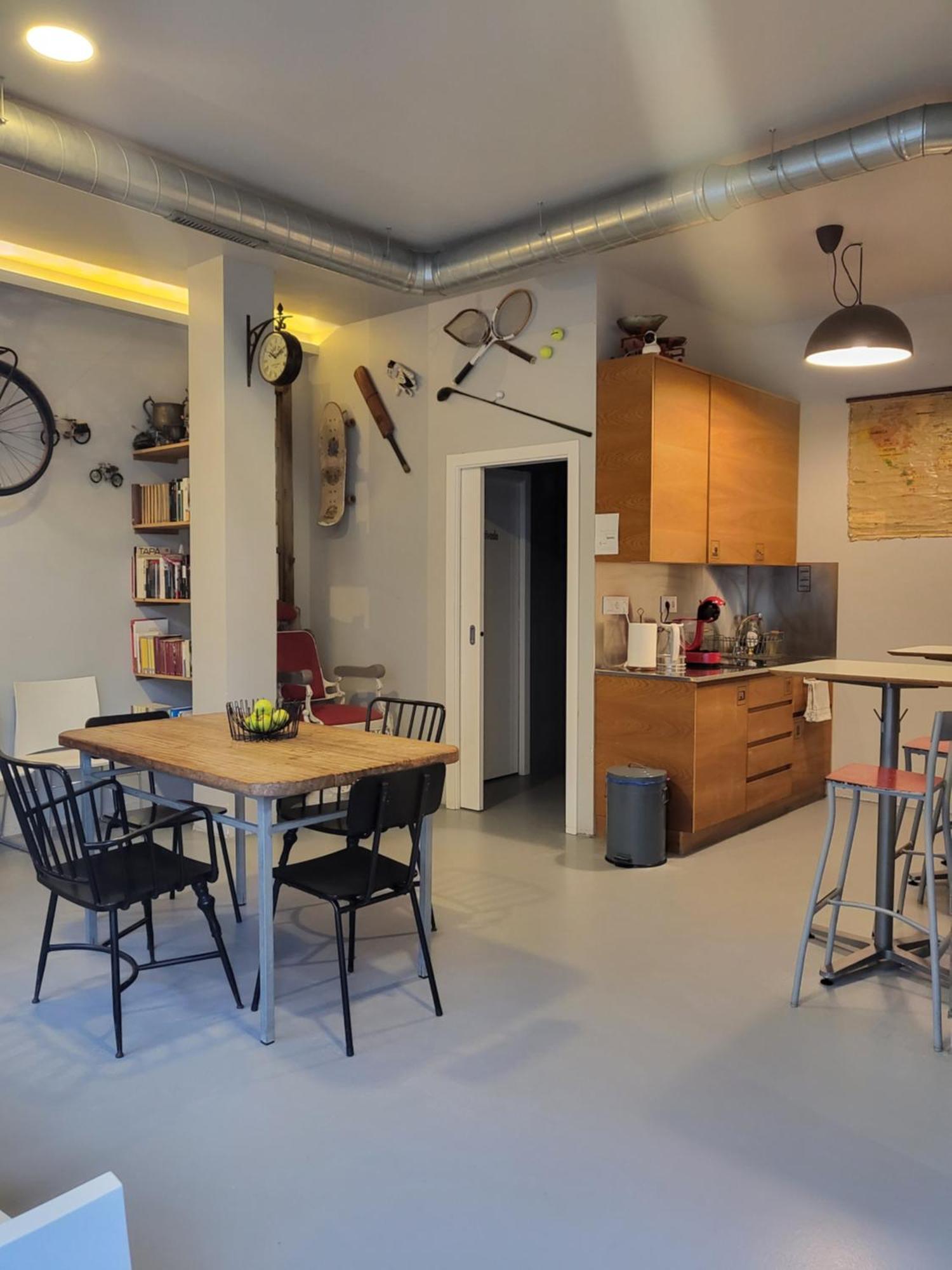 Acola Sport Hostel Понтеведра Екстериор снимка